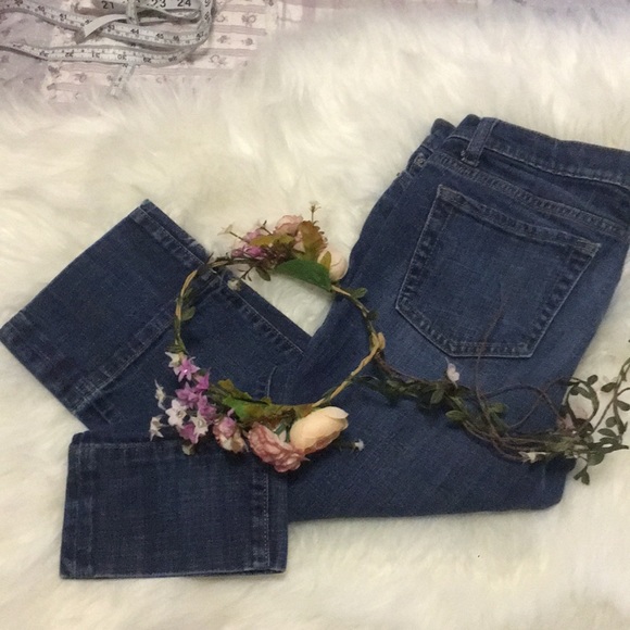 GAP 2 26R EUC Capris - Picture 2 of 4